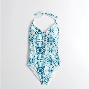 Hollister one piece bathing suit